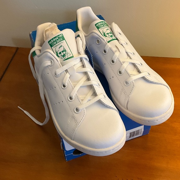 Stan Smith original white adidas brand new inbox size 3 - Picture 1 of 4